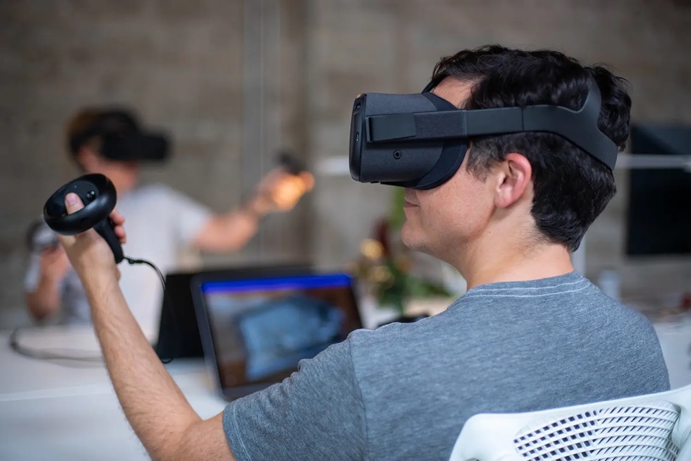 VR 初學(xué)者指南:常見(jiàn)問(wèn)題解答和所有您需要知道的