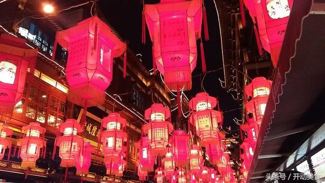城隍廟新玩法，傳統與現代交融的新年味！