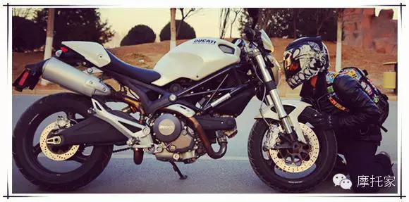 摩托家／聊聊我曾經(jīng)的最?lèi)?ài)，08款杜卡迪ducati 696
