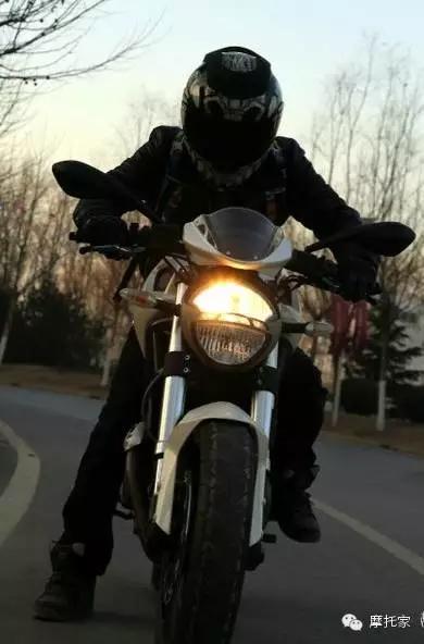 摩托家／聊聊我曾經(jīng)的最?lèi)?ài)，08款杜卡迪ducati 696