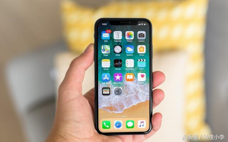 iPhoneX價(jià)格再度狂跌，256G版直降1700元，現在值得入手？