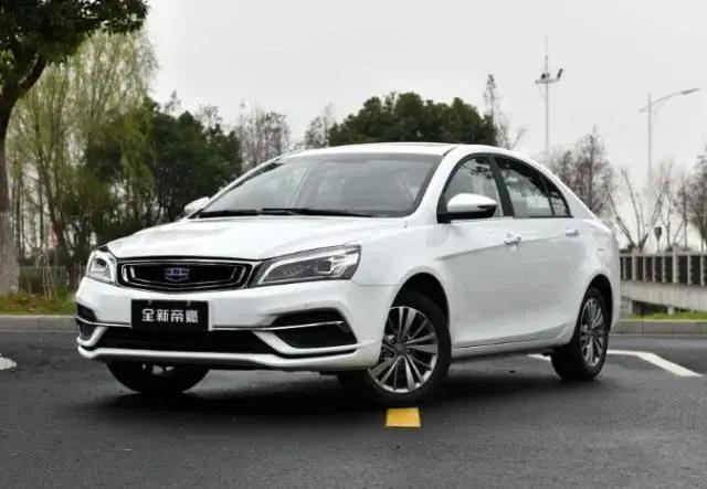 5款銷(xiāo)量最好的國產(chǎn)車(chē)，經(jīng)濟耐用配置高，吉利2款車(chē)上榜