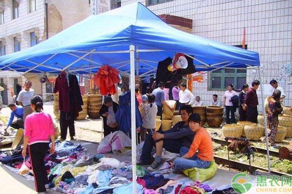 新手擺地攤賣(mài)什么好？這些商品成本低很賺錢(qián)