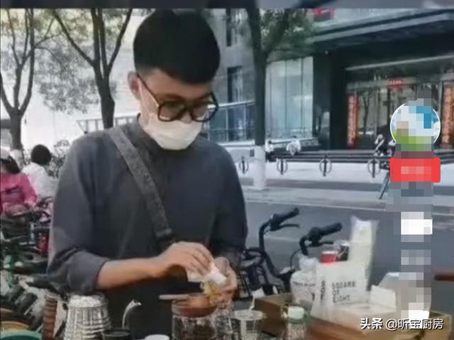 國家鼓勵擺地攤了！賣(mài)這8種好吃的最賺錢(qián)，下班直接去擺攤