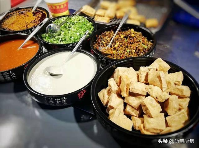國家鼓勵擺地攤了！賣(mài)這8種好吃的最賺錢(qián)，下班直接去擺攤