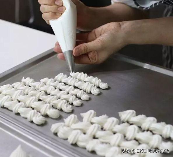 別扔！用不完的淡奶油，還能做這7款小甜品