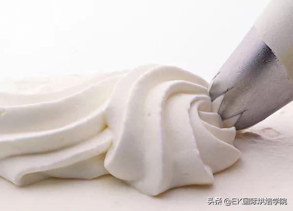別扔！用不完的淡奶油，還能做這7款小甜品