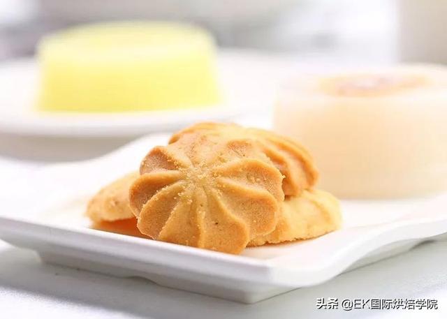 別扔！用不完的淡奶油，還能做這7款小甜品