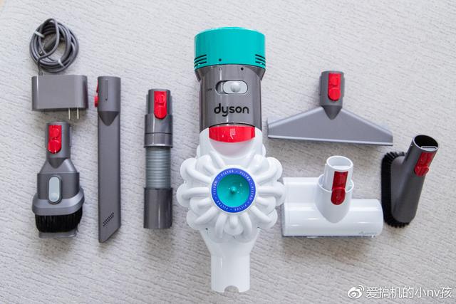 我又向高品質(zhì)生活邁進(jìn)了一步！戴森V7 Mattress除螨儀手持吸塵器