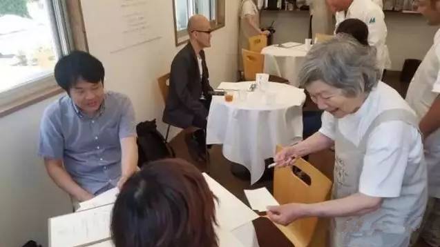 如何讓消費者記住你？這幾個(gè)大開(kāi)腦洞的創(chuàng  )意營(yíng)銷(xiāo)案例！