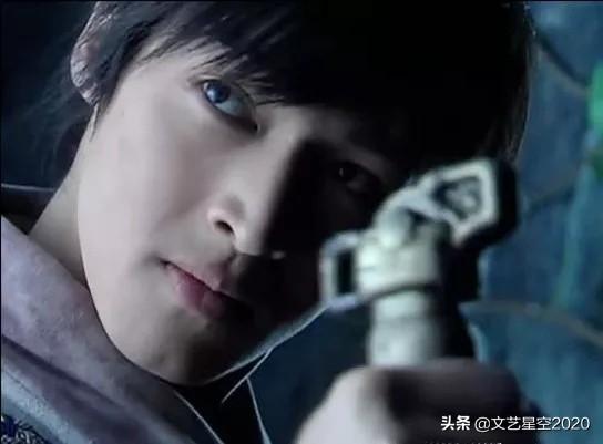 胡歌最火的十部電視?。ê枋蠼?jīng)典電視?。?8)