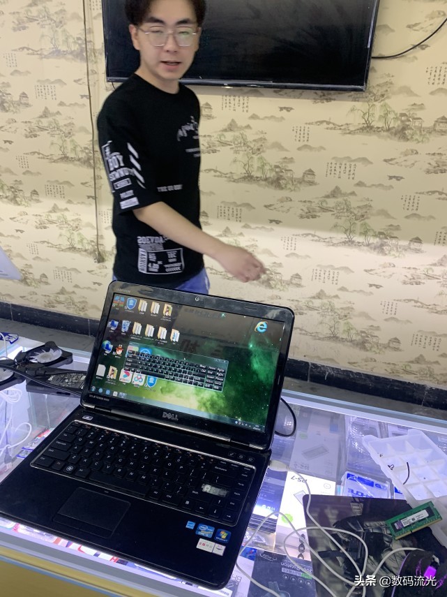 電腦開(kāi)機發(fā)出滴滴聲，老板看小伙不懂電腦，0成本維修竟報價(jià)200