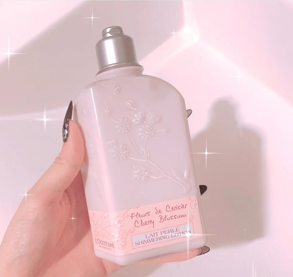 身體乳界的天花板，有便宜有貴，雅頓堪稱(chēng)前輩，百雀羚甘油十幾元