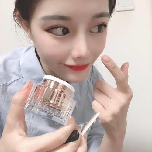安美粉底霜怎么樣好用嗎，推薦安美金蓋粉底霜(細膩無(wú)暇奶油肌)