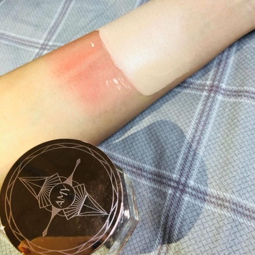 安美粉底霜怎么樣好用嗎，推薦安美金蓋粉底霜(細膩無(wú)暇奶油肌)