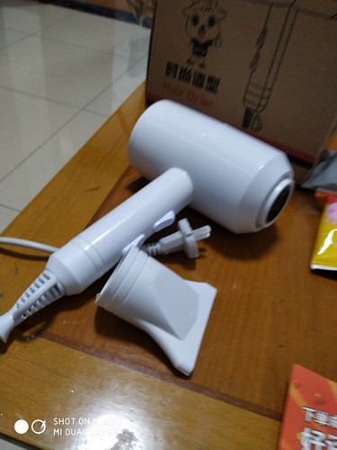 閃洋洋電吹風(fēng)機怎么樣質(zhì)量好嗎，用戶(hù)親身測評(價(jià)格僅19.9元)