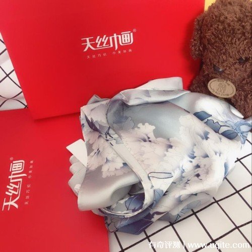 天絲巾畫(huà)絲巾怎么樣什么牌子，真絲絲巾使用體驗(杭州知名品牌)