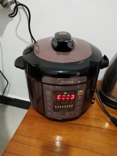 Midea美的電壓力鍋哪款最好多少錢(qián)， MY-YL50測評(價(jià)格179元）