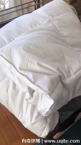 分美羽絨被怎么樣質(zhì)量如何，真實(shí)使用體驗(蓬松保暖值得購買(mǎi))