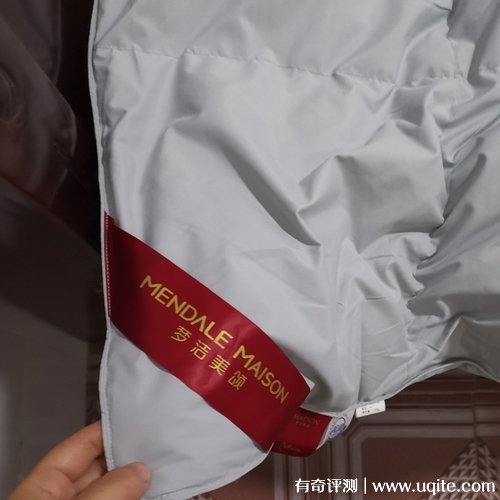 夢(mèng)潔羽絨被質(zhì)量怎么樣好用嗎，真實(shí)使用體驗(品質(zhì)與顏值并存)